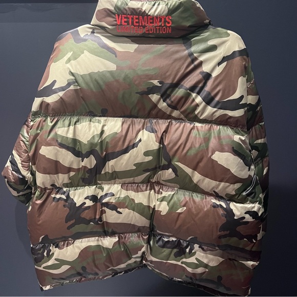 Vetements Logo Camo Green Print Puffer Jacket Coat - Picture 9 of 10